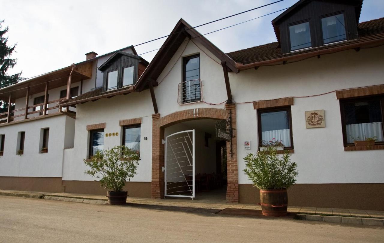 ヴィッラーニ Polgar Panzio Bed & Breakfast エクステリア 写真